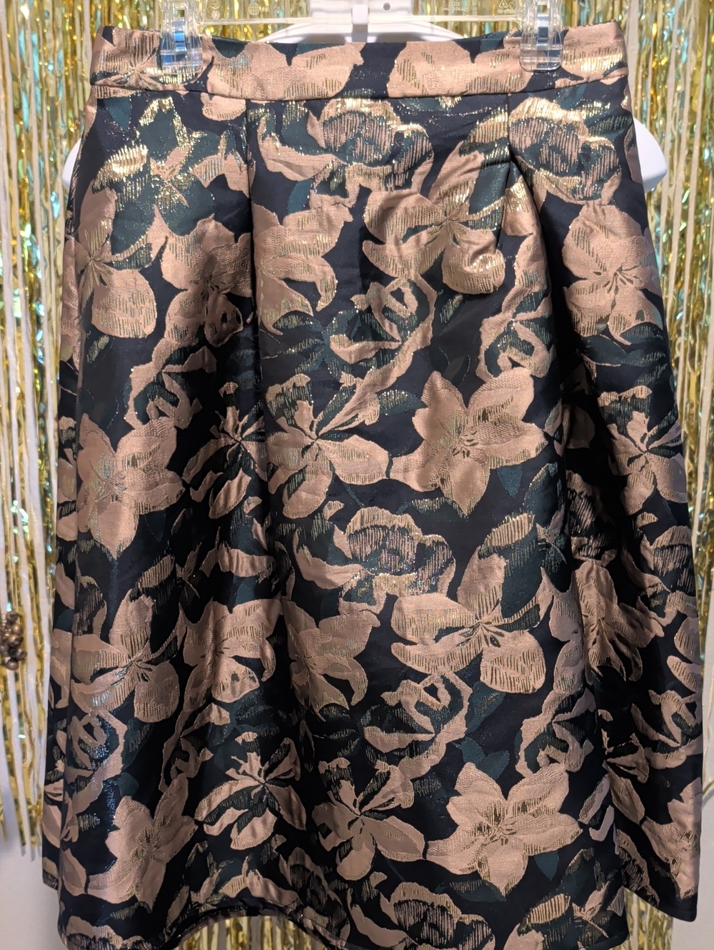 🔥JustFab Black A-Line Skirt with Rose Gold Floral Jacquard, Size L